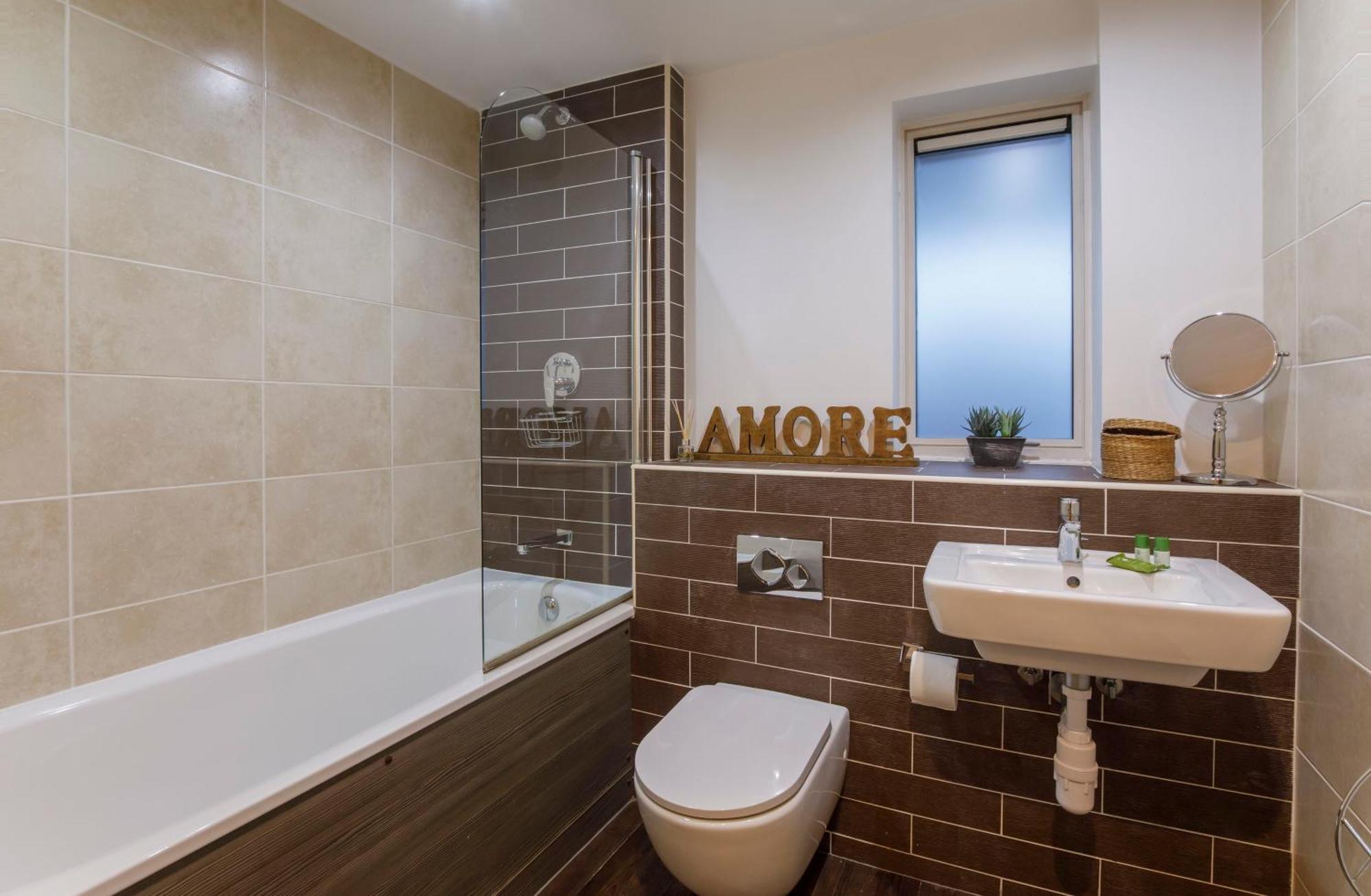 Aspire Apartments Йорк Екстериор снимка