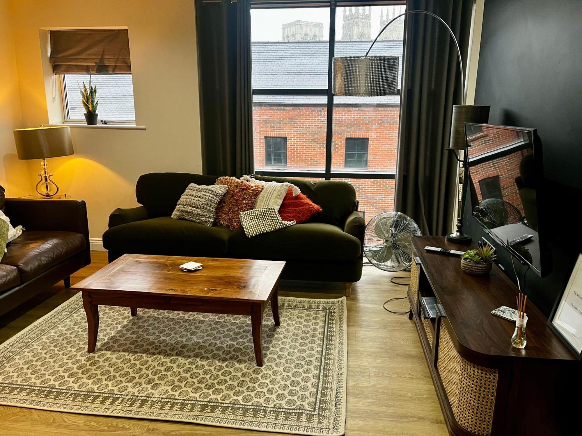 Aspire Apartments Йорк Екстериор снимка