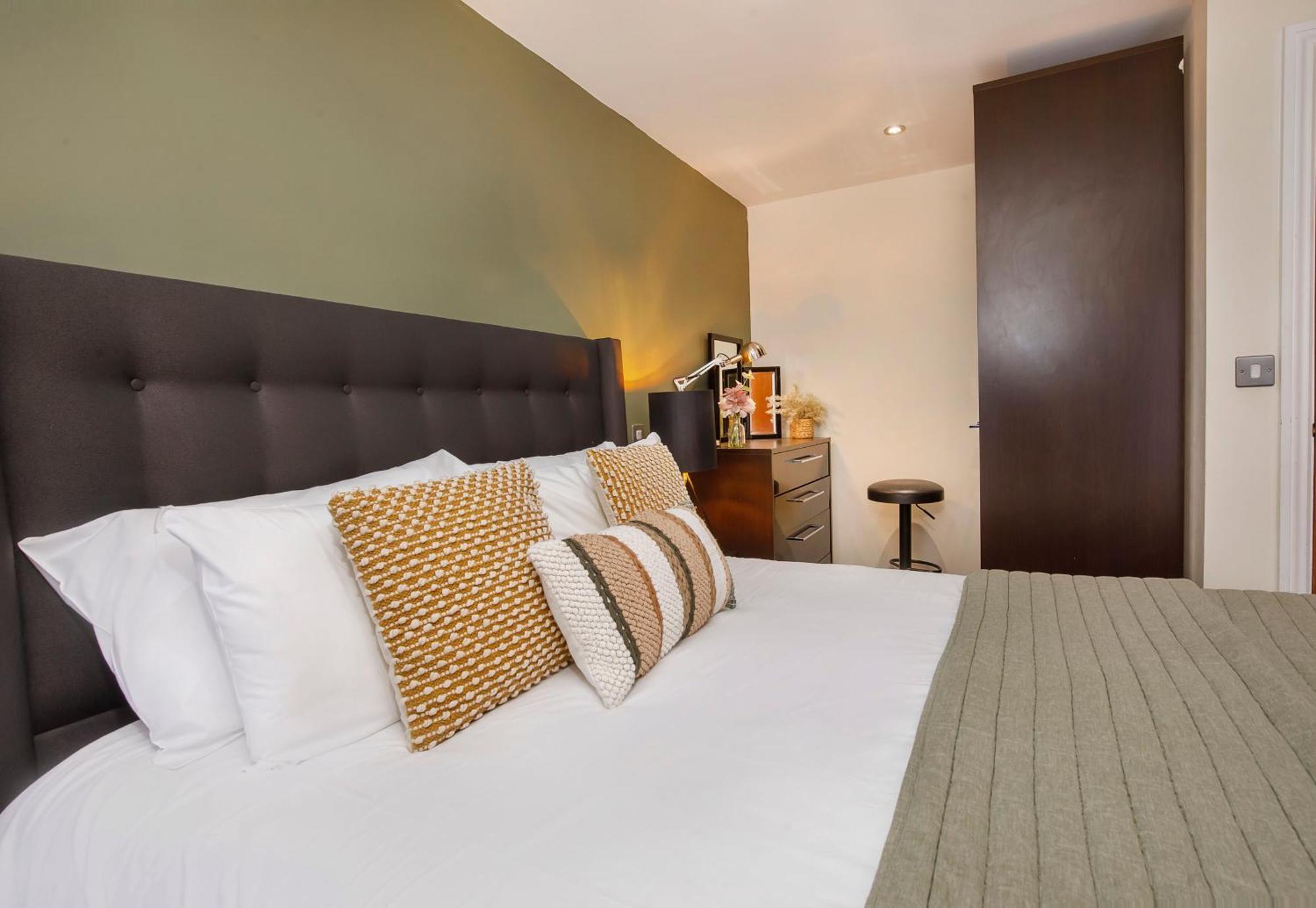 Aspire Apartments Йорк Екстериор снимка